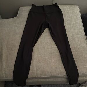 Alo High-Waist Airlift Legging in black, Medium